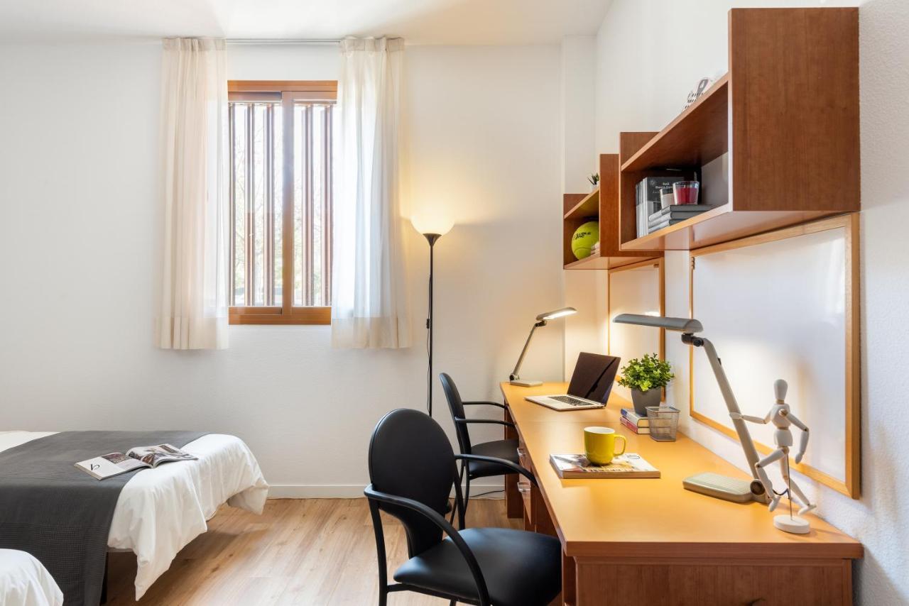 Micampus Bormujos Student Residence Extérieur photo